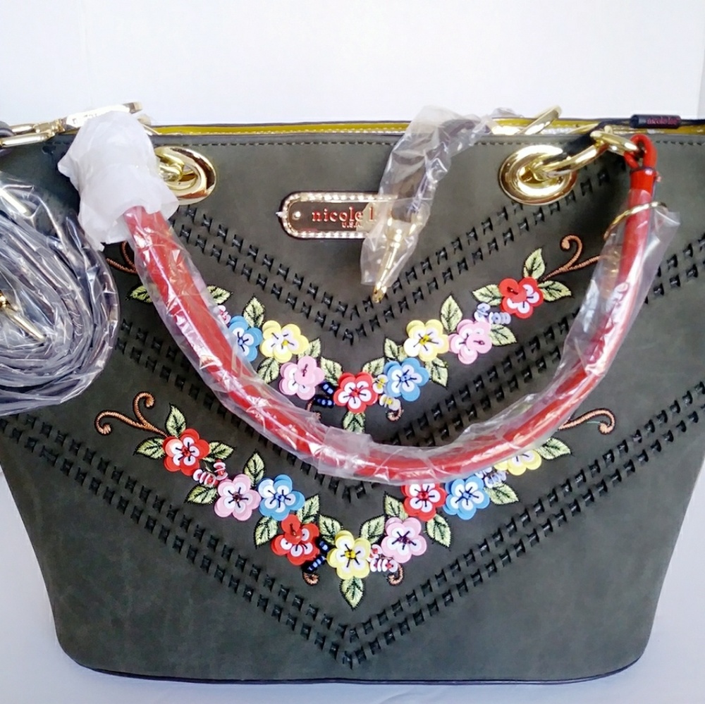 Tote bag